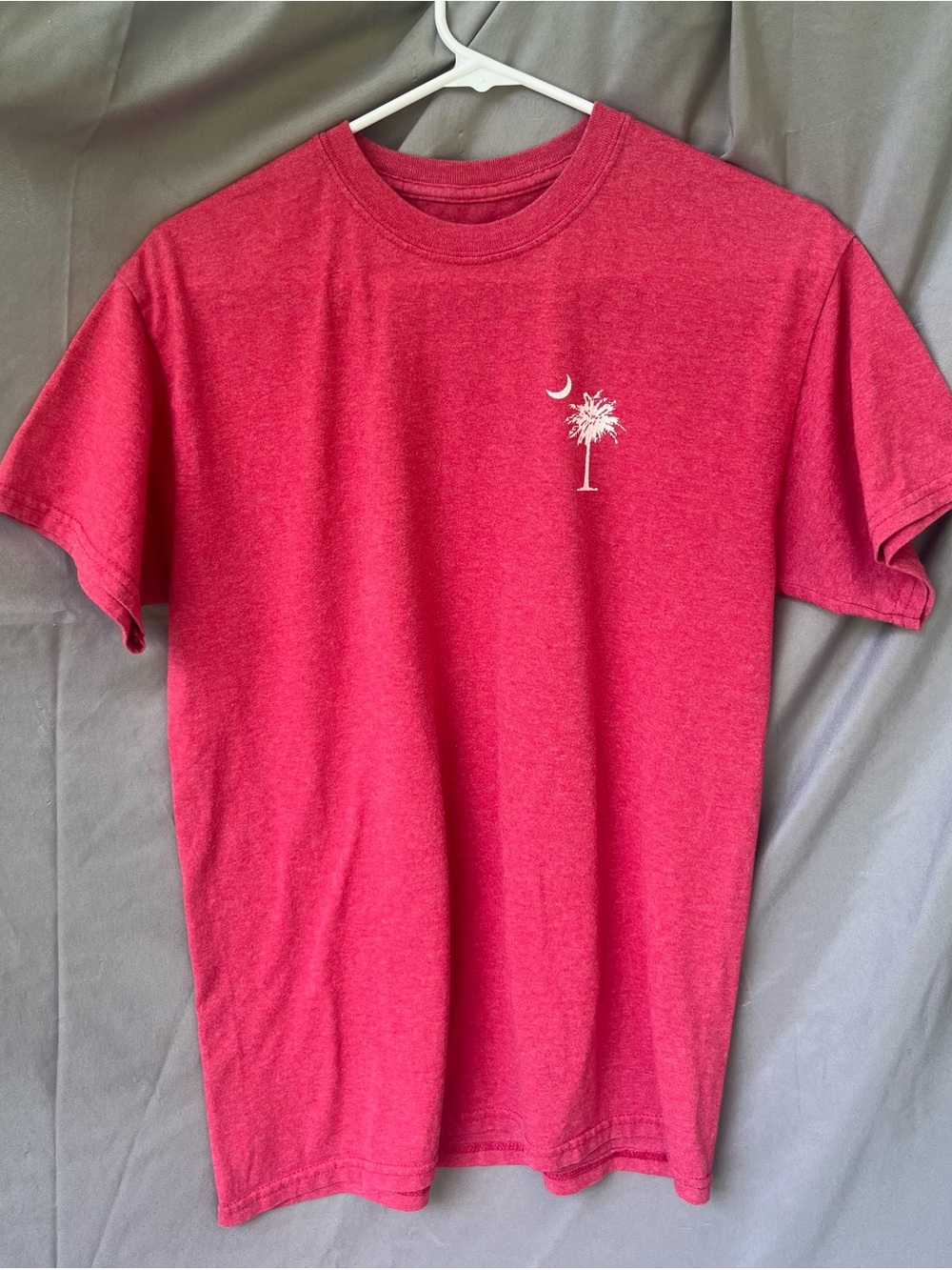 Women's Short Sleeve Crewneck Tee in Red with Palm & Crescent Graphic